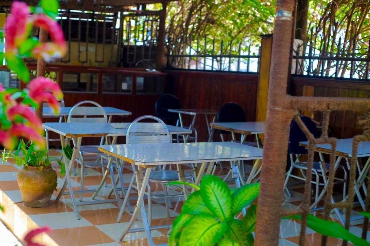 Garden Lodge Zanzibar Esterno foto