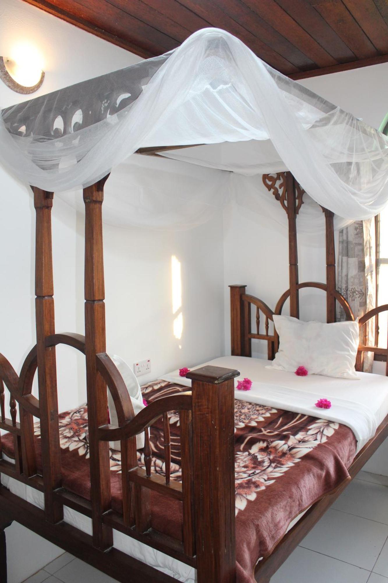 Garden Lodge Zanzibar Esterno foto